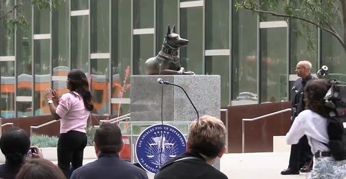 LAPD Unveils Memorial to Fallen K-9s