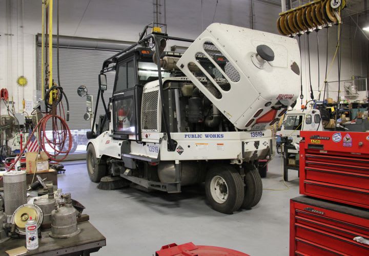 Survey: Less Than Half of Northern California Fleets Provide ASE Incentive Pay