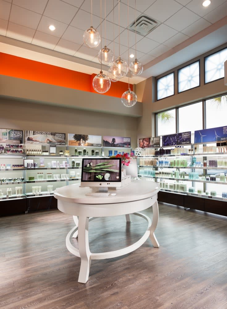 The Deskless Salon Shapes the Client Experience