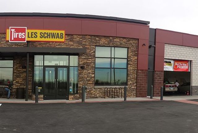 Les Schwab Recalls Retread Truck Tires