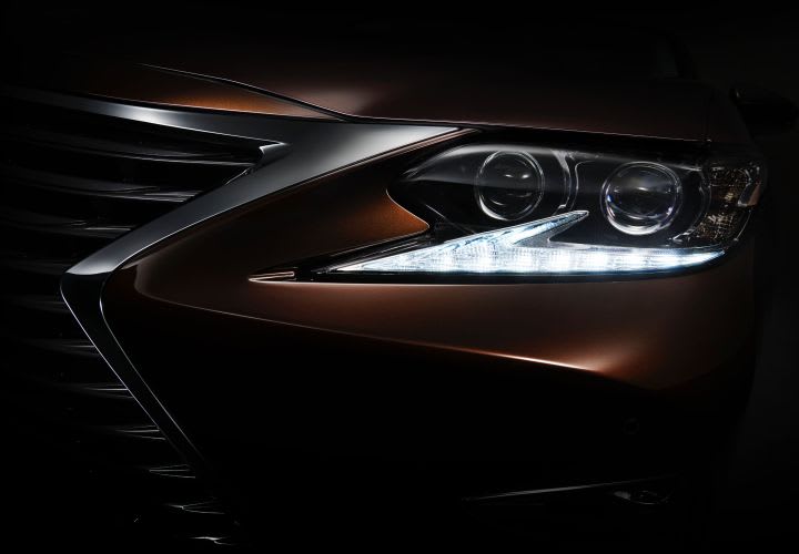 Lexus to Reveal Next-Gen ES Sedan in Shanghai