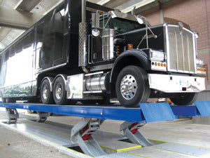 MAHA USA Introduces Heavy Duty Scissor Lift
