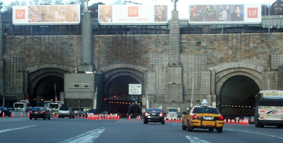 2 NJ Transit buses collide in Lincoln Tunnel