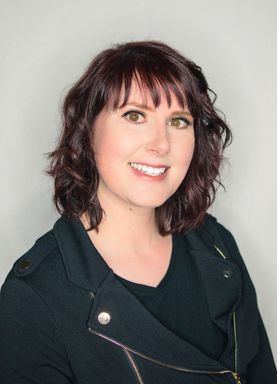 How to Win at Men's Grooming with Sport Clips Coach and Artist Linda Casillas