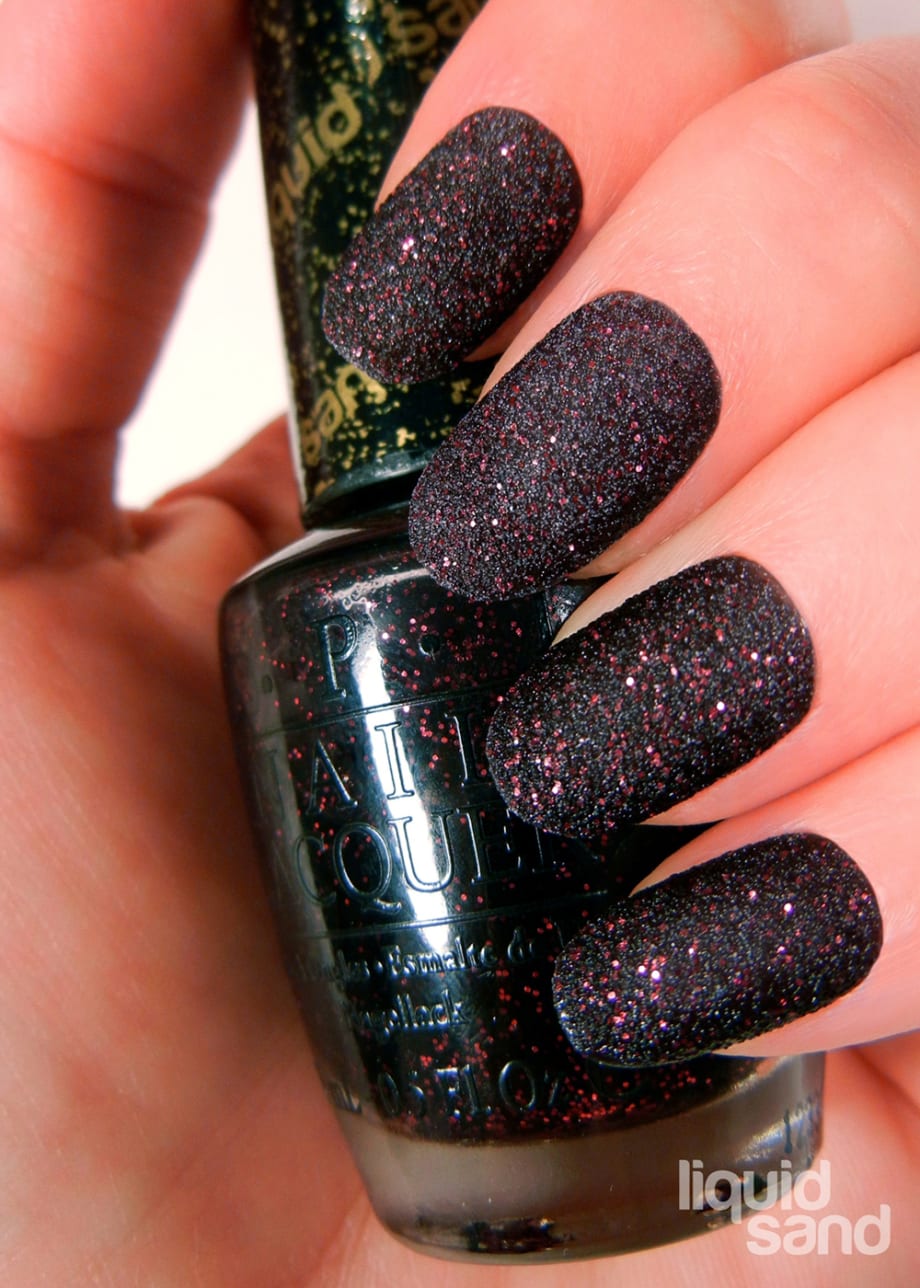 NAIL TREND: Liquid Sand Textured Finish