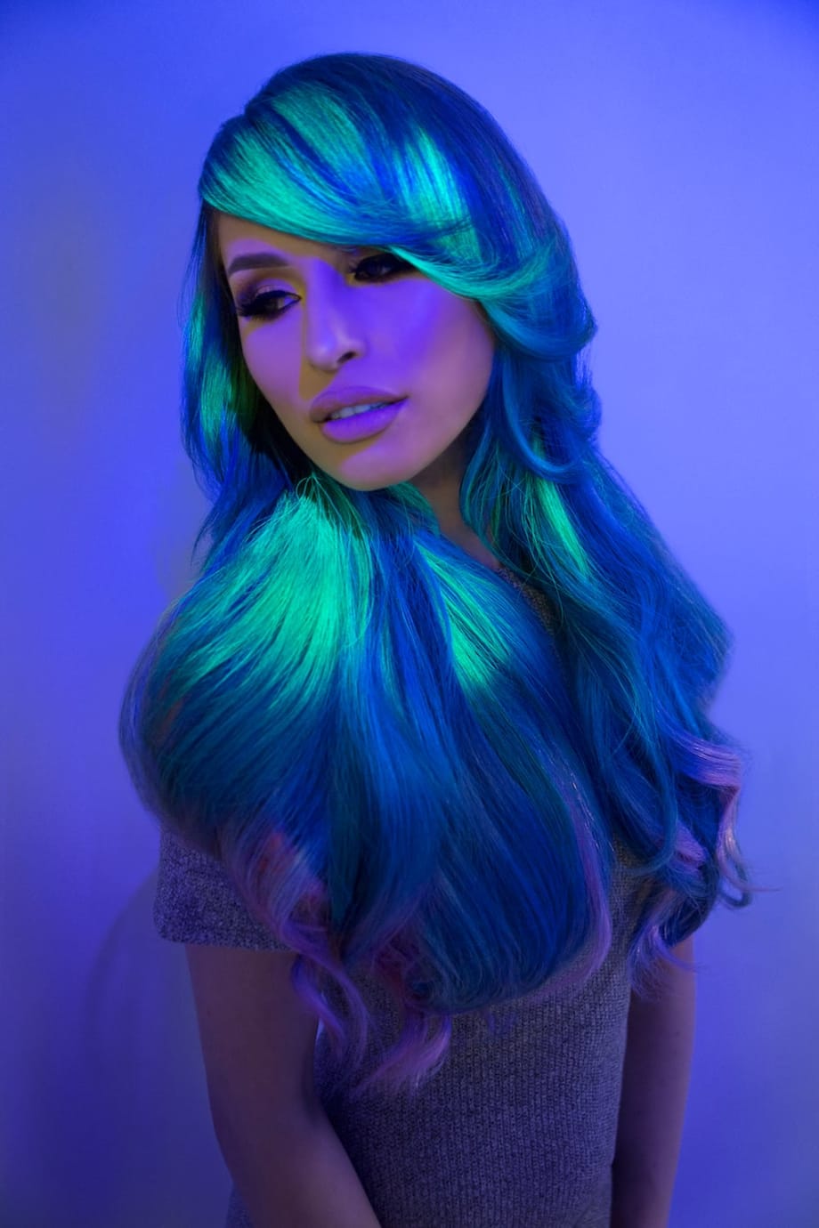 LITE BRITE: Hair That Glows In The Dark