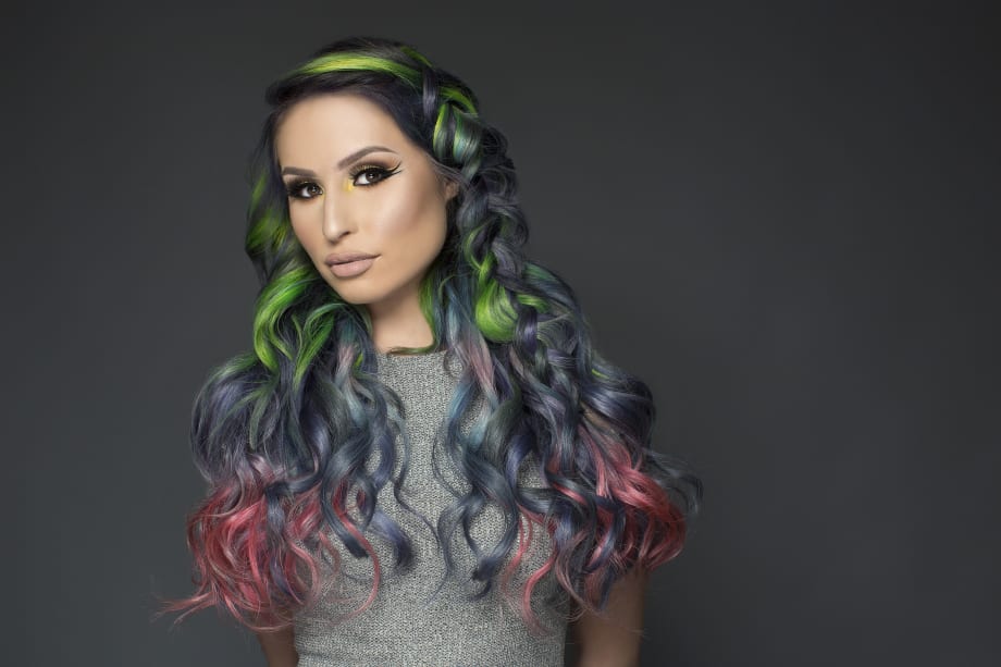 LITE BRITE: Hair That Glows In The Dark