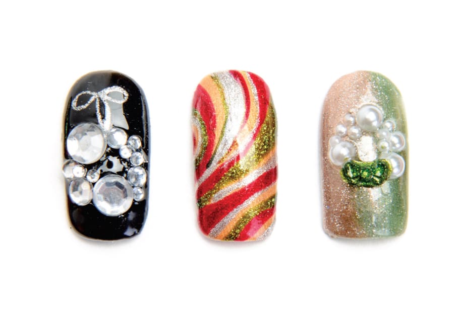 Nails to Glam Up Your Little Black Dress