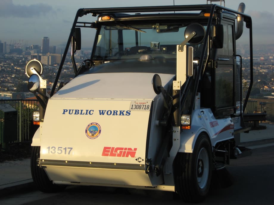 Long Beach Switching Heavy Fleet to RNG From LNG