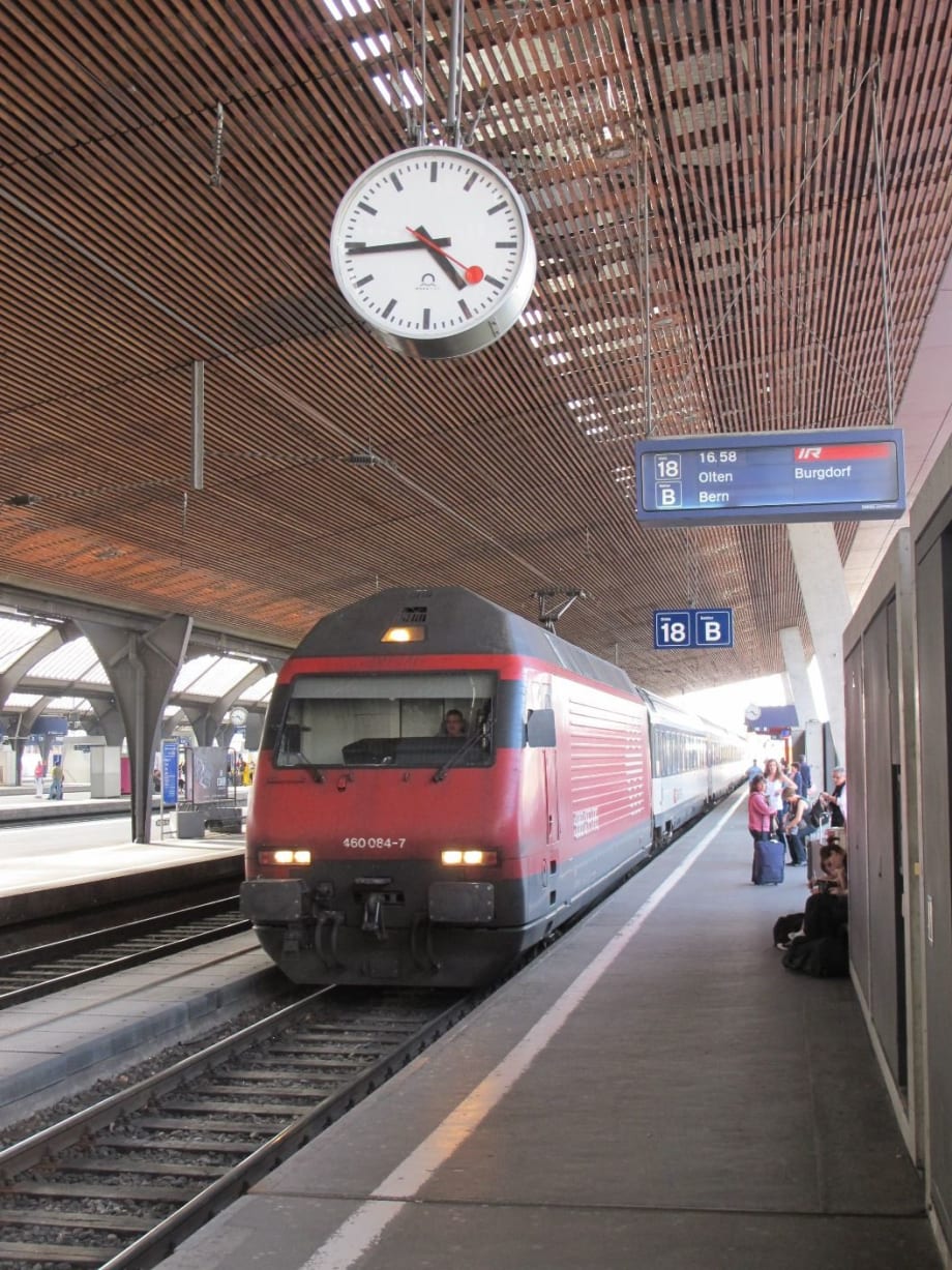 Mich. clock co. unveils Swiss railway clocks at Expo