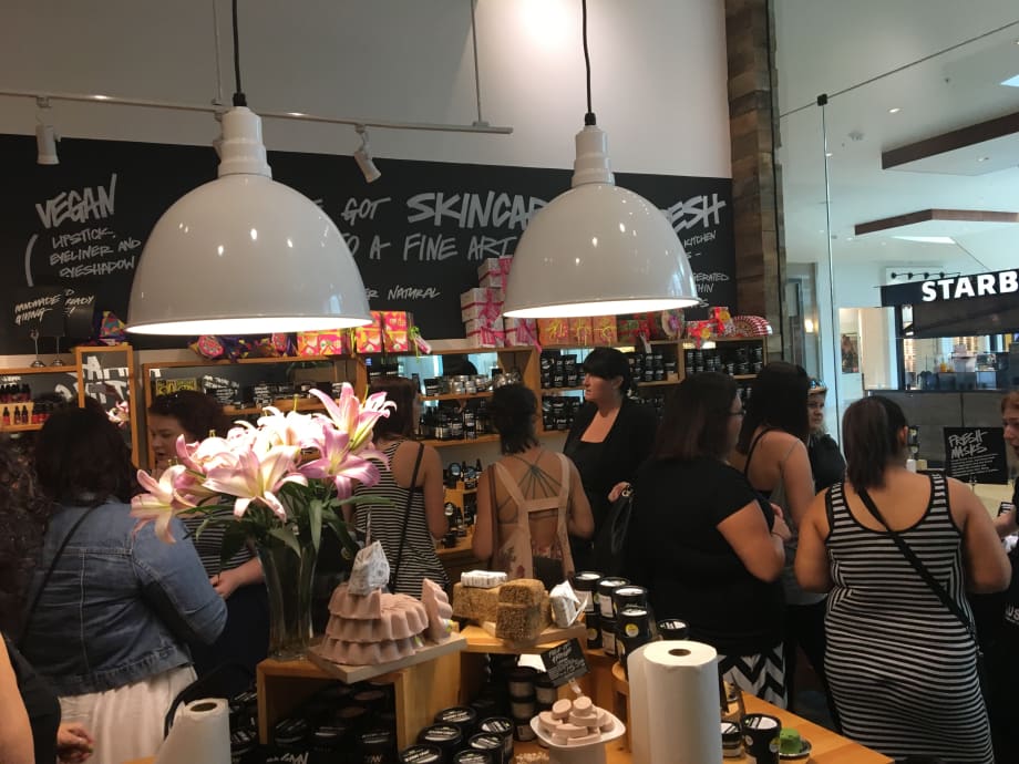 Cutting Loose Takes its Front Desk Team on an Educational Shopping Spree