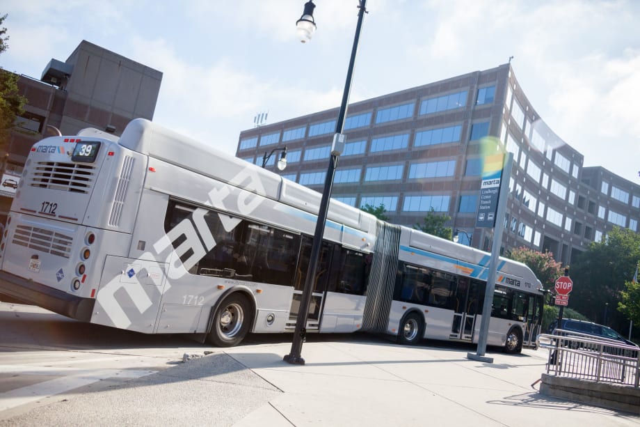 A MARTA 60-foot articulated bus.