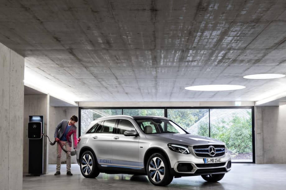 Hydrogen-Powered Mercedes-Benz GLC F-Cell Hybrid to Arrive in 2019