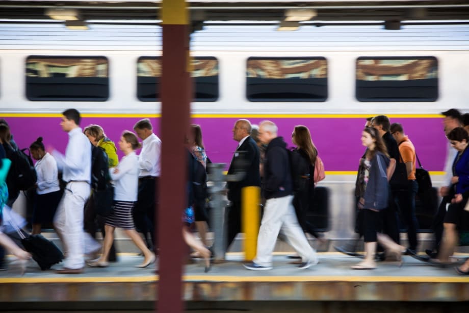 MBTA cancels controversial commuter rail Wi-Fi plan