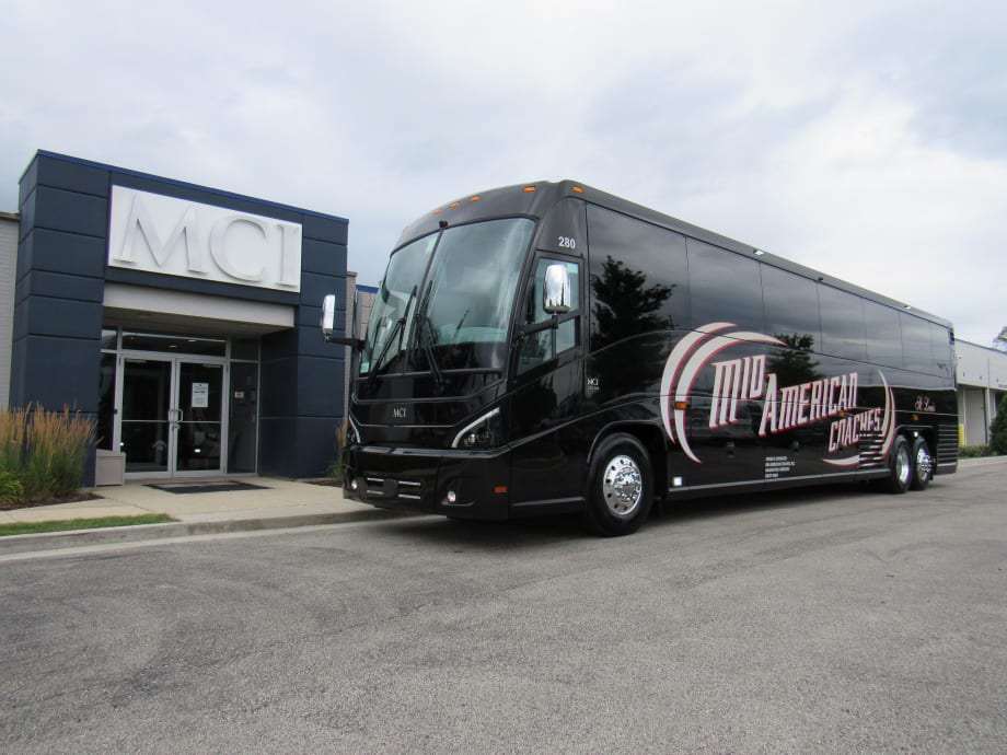 Mid-American adds 2 MCI J4500s
