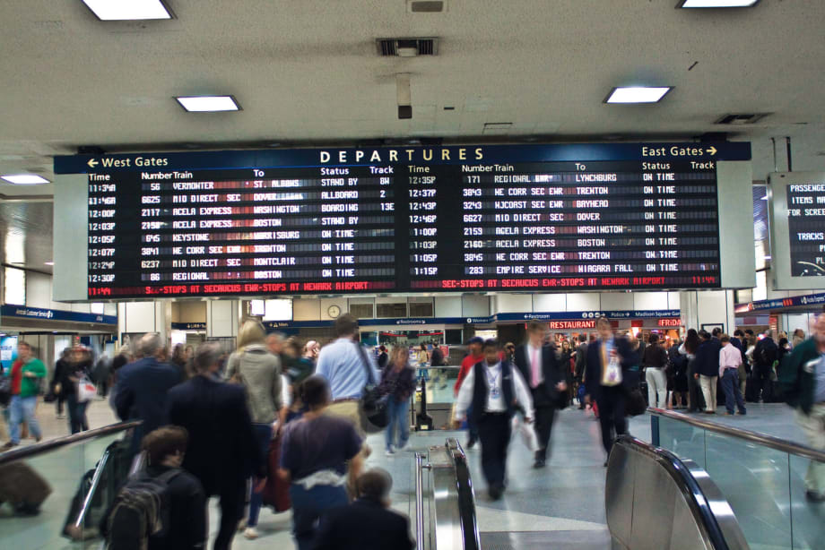 Digital Signage Advances Help Deliver Info to Riders in Real Time
