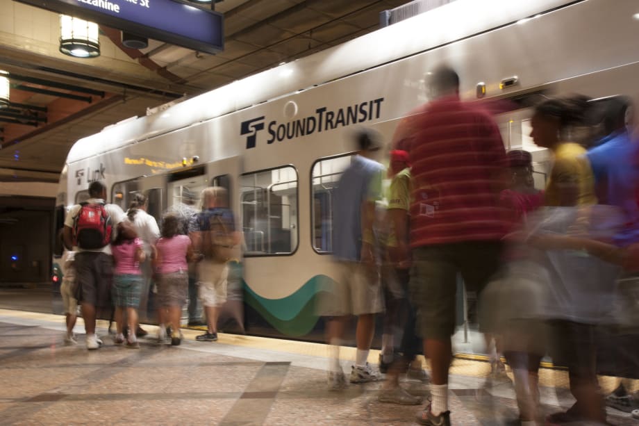 How open-source platforms helped 2 agencies manage real-time info