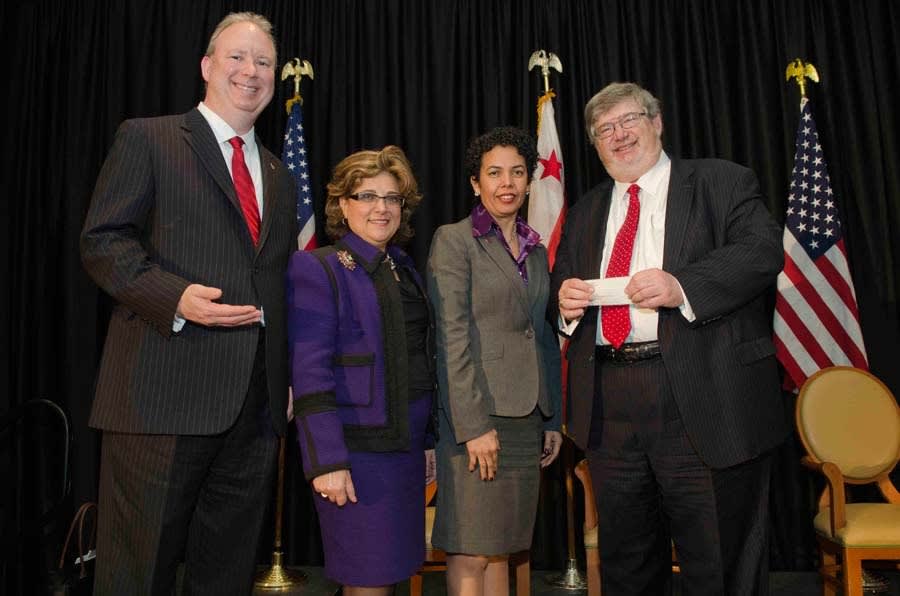 Wulkan donates $50K to APTA Foundation