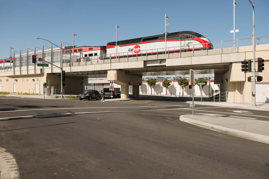 Electrification Enhances Bay Area Commuter Rail, Sets High-Speed Stage