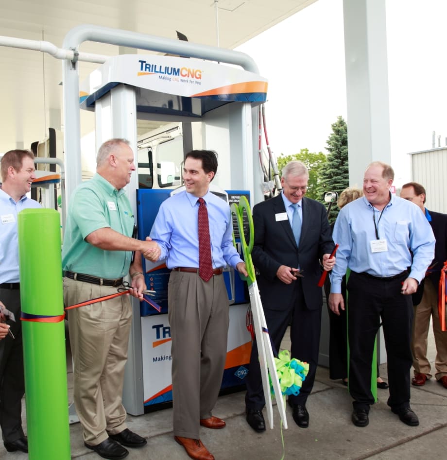 EVO CNG, Trillium CNG Open First CNG Fueling Station in Joint Venture