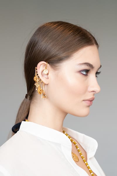 NYFW: Low Ponytail and Natural Texture Looks by Kevin Hughes for Oscar de la Renta and Moroccanoil