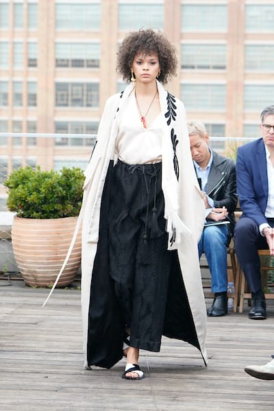 NYFW: Low Ponytail and Natural Texture Looks by Kevin Hughes for Oscar de la Renta and Moroccanoil