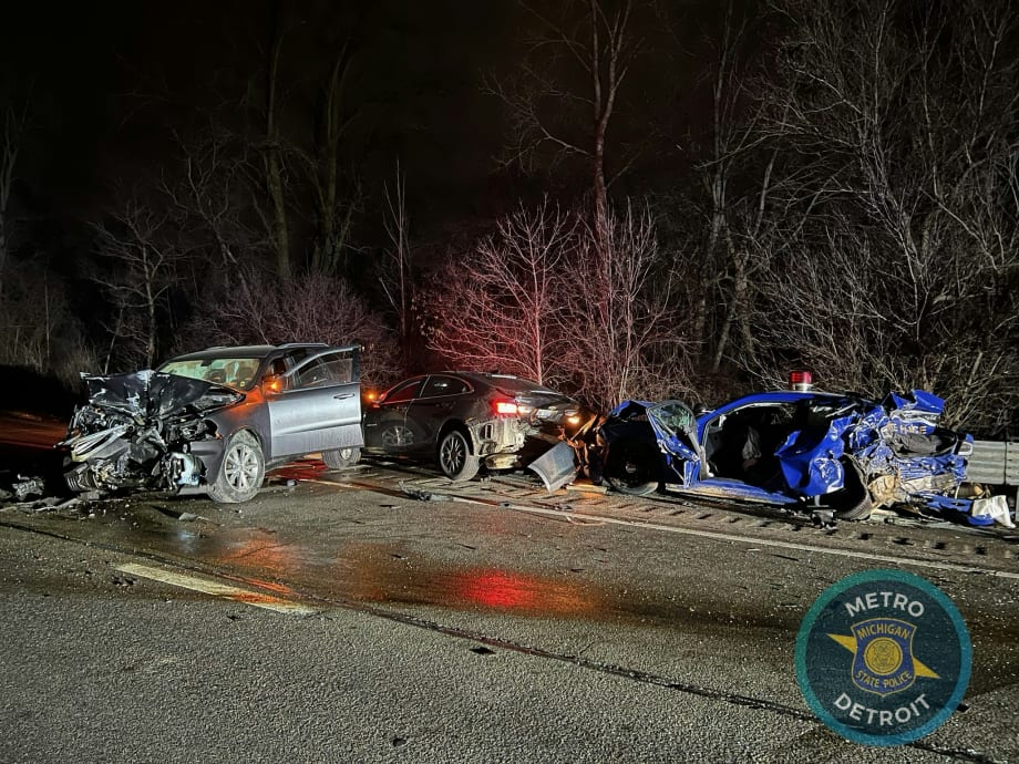 Michigan Trooper, Prisoner Injured in Crash