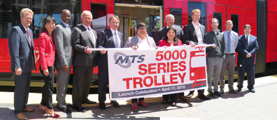 San Diego MTS unveils 5000-series Siemens Trolley cars