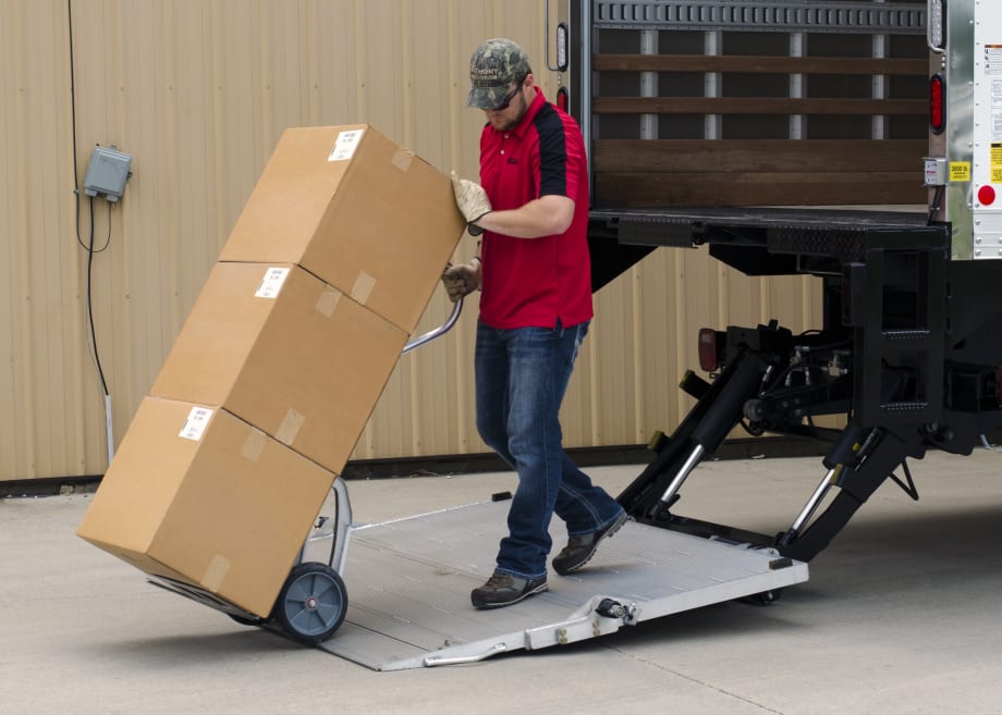 4 Keys to Spec'ing the Right Liftgate for your Truck or Trailer