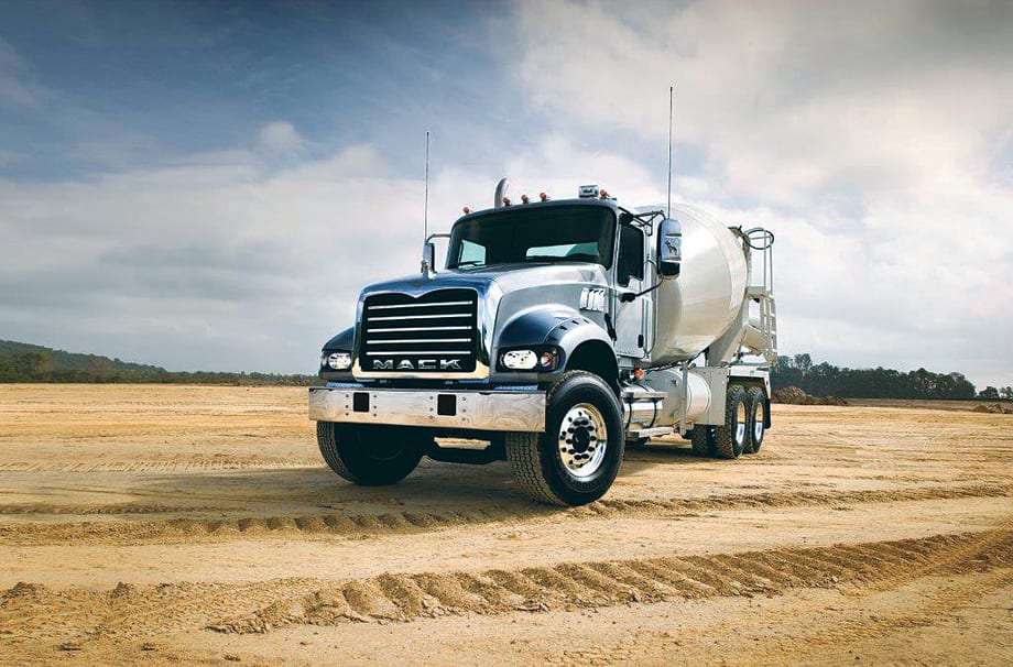 Hendrickson Aero Clad Bumper for Mack Granite