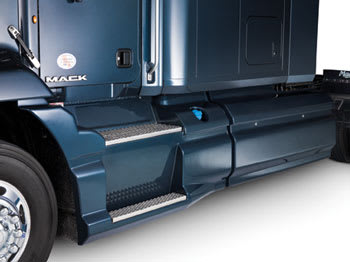 Mack Emphasizes Fuel Economy with Pinnacle Announcements