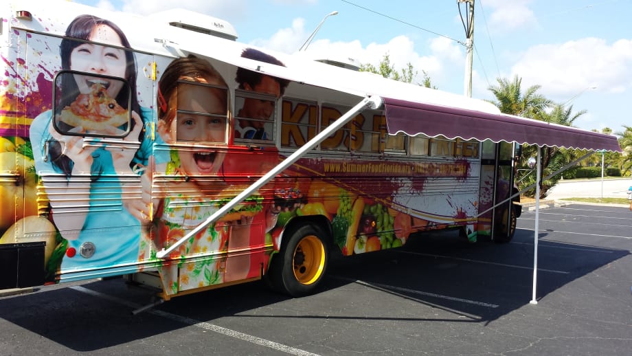 District uses school bus for program that feeds low-income students