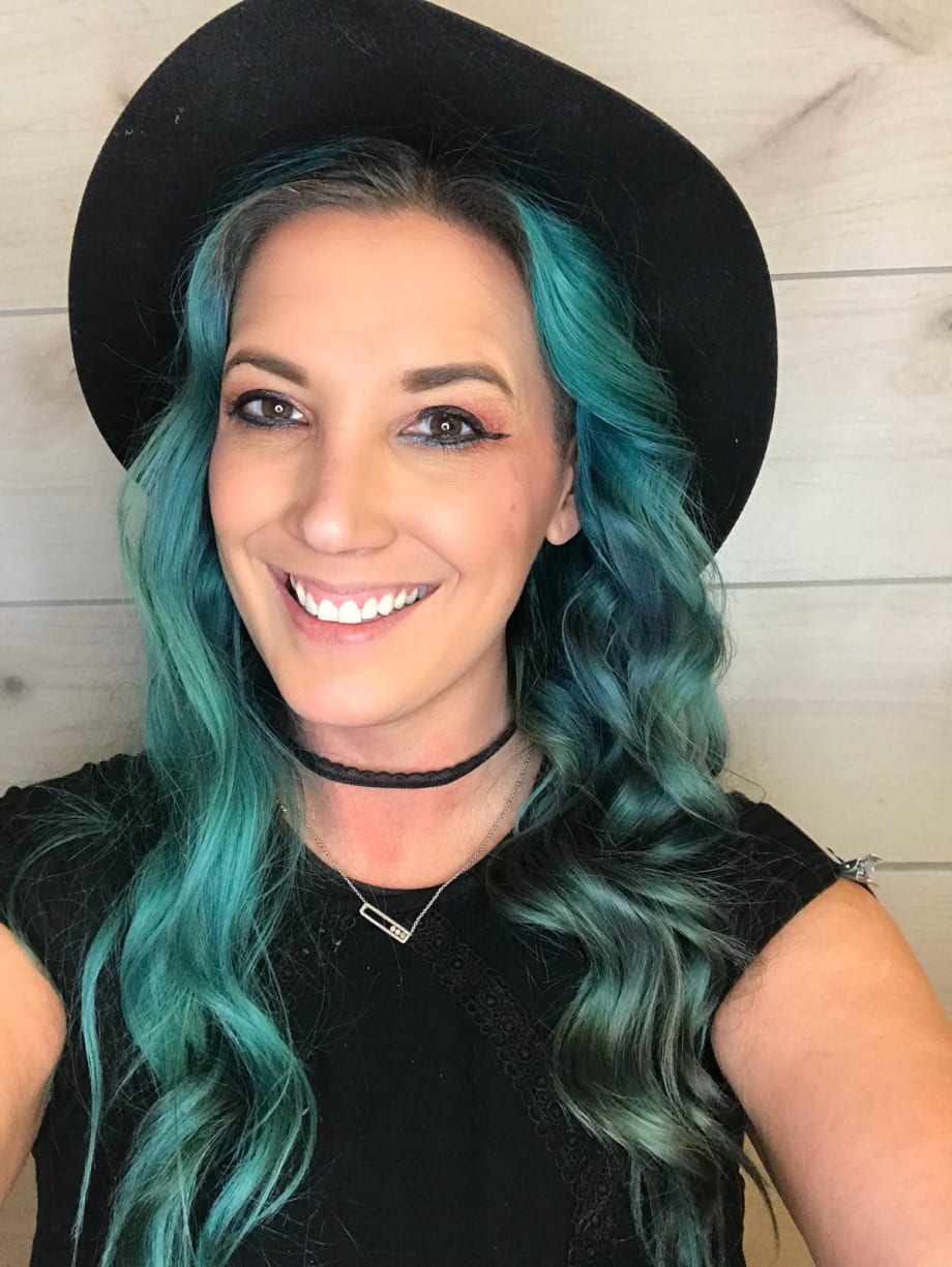 2018 MODERN SALON 100: Amanda Harsche @Mandaharsche