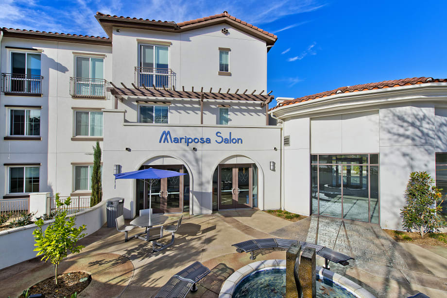 SOTY 2015: Mariposa Salon