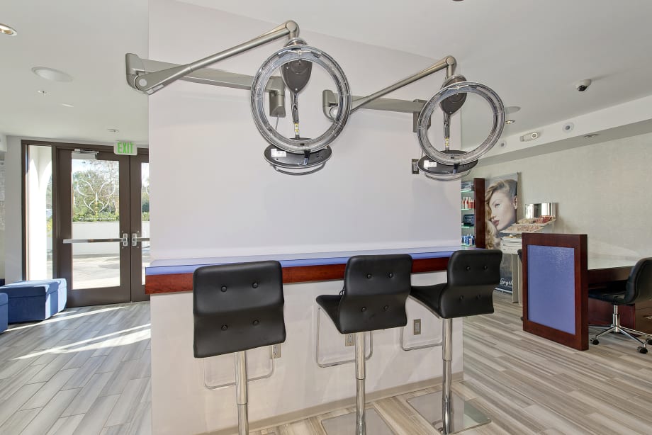 SOTY 2015: Mariposa Salon