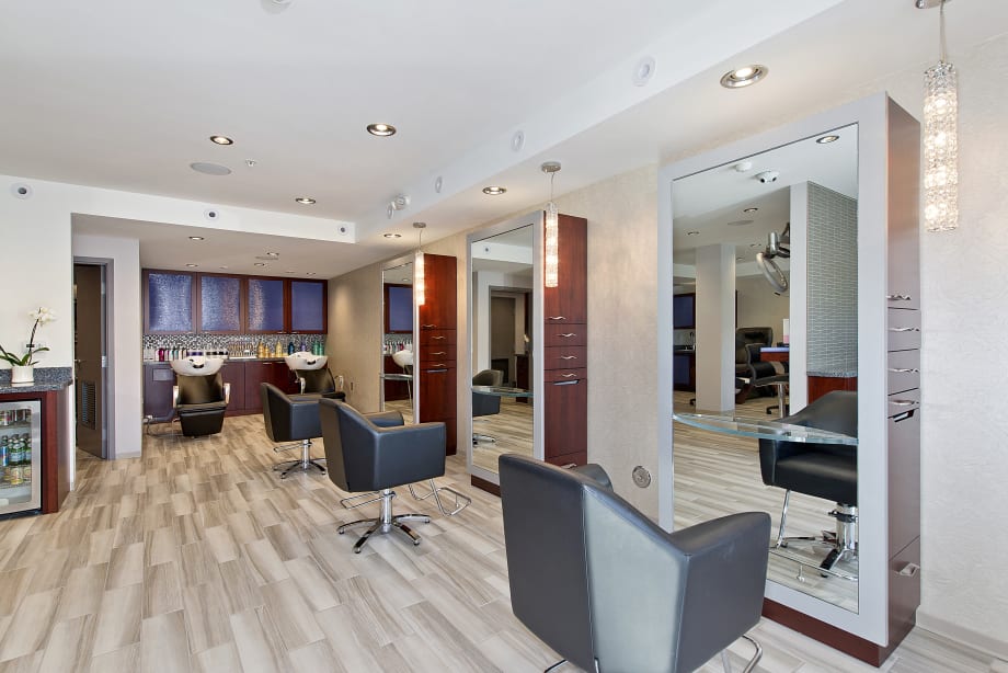 SOTY 2015: Mariposa Salon