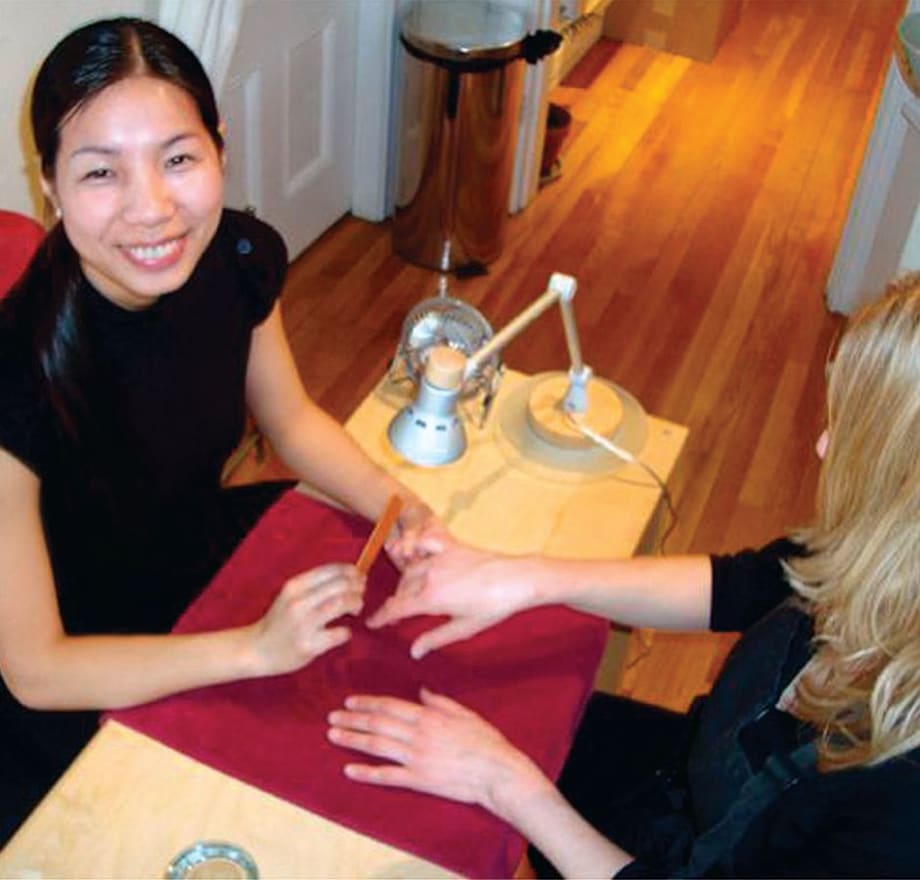 Caviar Spa Manicure