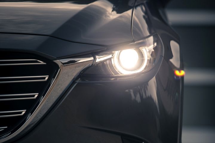 Mazda's 2016 CX-9 Offers Standard LED Lighting