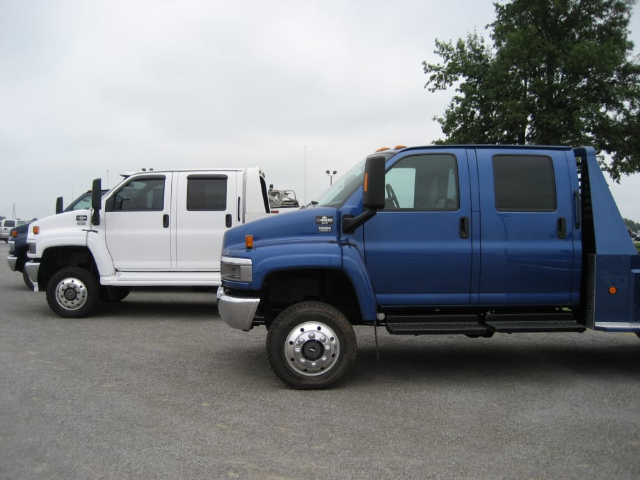 Medium-Duty Truck Values Stumble This Summer