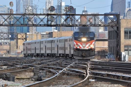 Metra will hold fares steady, budget $2.6B for capital improvements