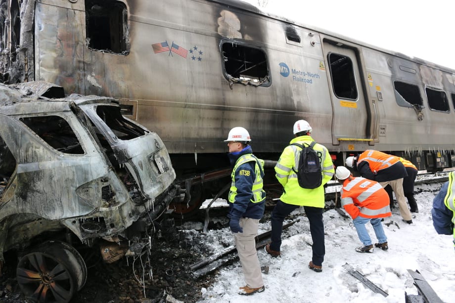 N.Y. MTA reviewing safety in wake of car, train collision