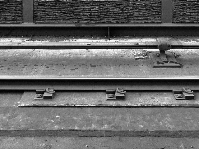 Metro-North 'third rail' is a focus of crash inquiry