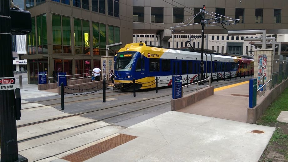 Minn. Metro Transit reviewing light rail safety procedures