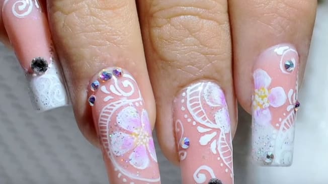 Mia Secret Gelux and Nail Art Pens Design (In Spanish)