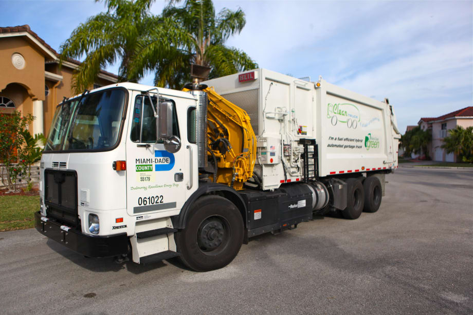 Miami-Dade County Buys 29 Hydraulic Hybrid Refuse Trucks