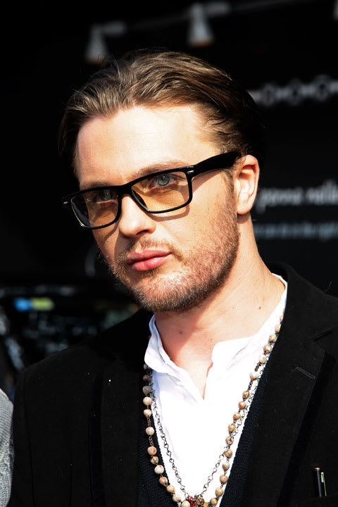 Bieber, Pitt, Depp, Clooney And More: Favorite Men's Hair Styles