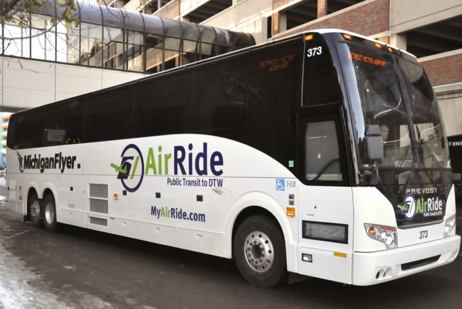 Michigan Flyer Adds 7 Luxury Coaches