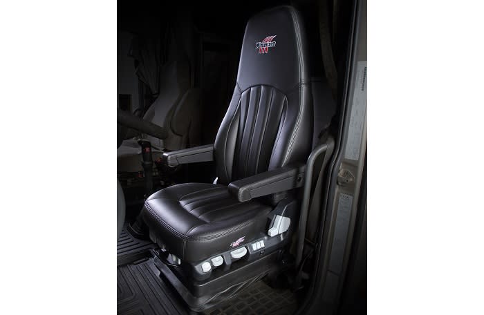Minimizer Seat Offers Adjustability for Men and Women