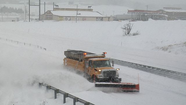 Ill. DOT Asks Local Agencies for Plowing Help