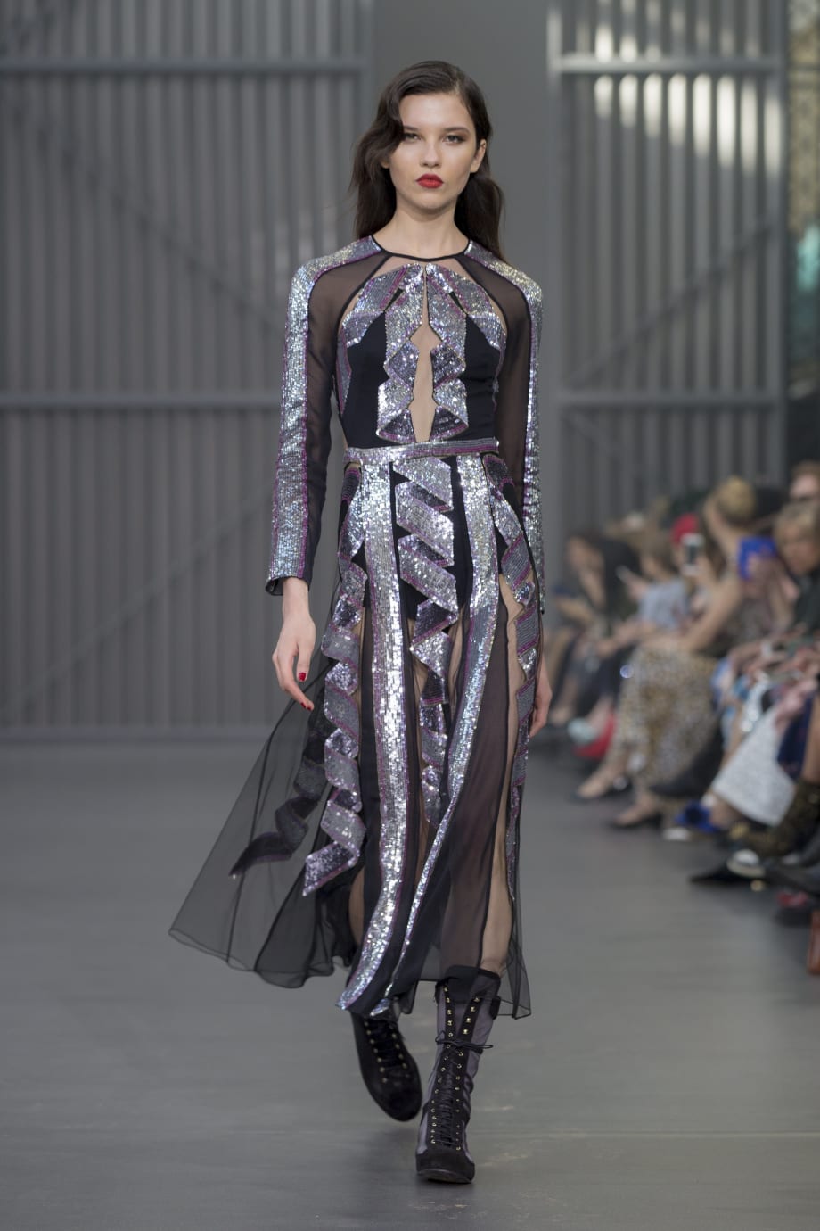London Fashion Week: Moroccanoil's Antonio Corral Calero Creates '30s-inspired Styles for Temperley London